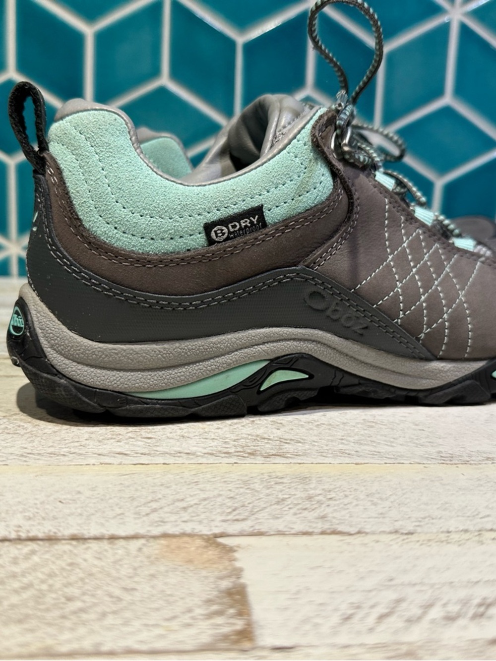 Oboz Shoes Womens Size 8 Gray Sapphire Low B-Dry Hiking Leather Outdoor Lace Up - Picture 2 of 13